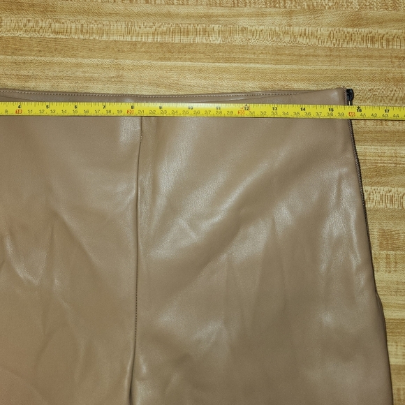 ZARA Legging Stretch Faux Leather Skinny Leg Pants, color Camel, L - Picture 4 of 14